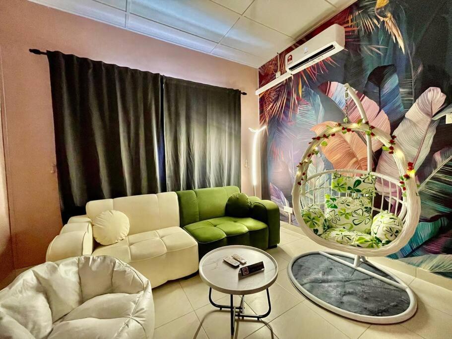 Cozy Holiday Home Karaoke Bbq Bukit Indah Jb Johor Bahru Ngoại thất bức ảnh